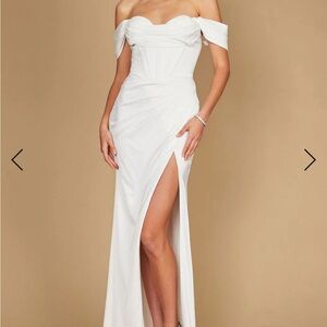 Elegant Formal Off Shoulder White Bustier Wedding Dress Slit